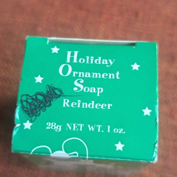 Avon Holiday Ornament Reindeer Soap Christmas 1 oz NEW Green - Picture 5 of 6